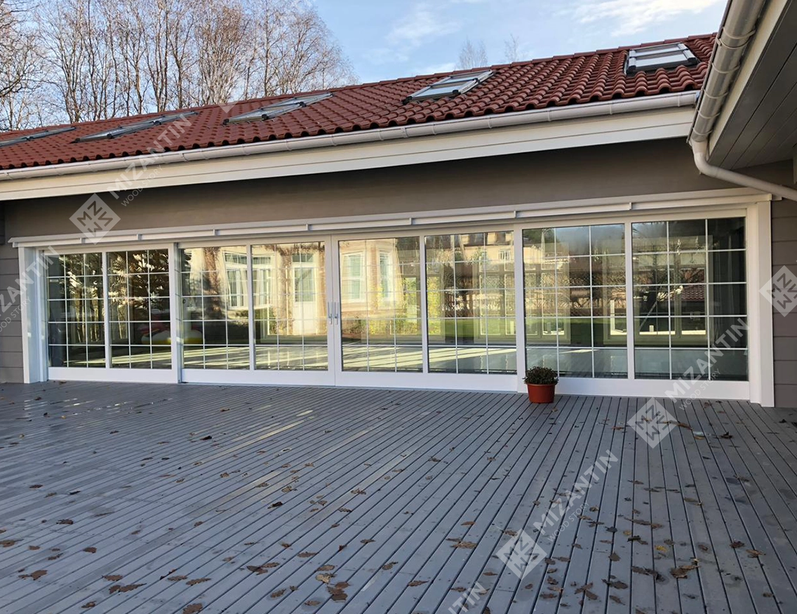 HS-портал из дерева с внутренней декоративной раскладкой. Производство MIZANTIN